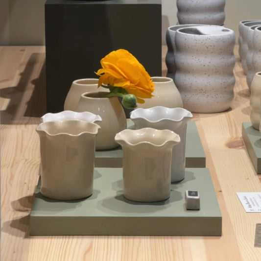 Bud Vase 02